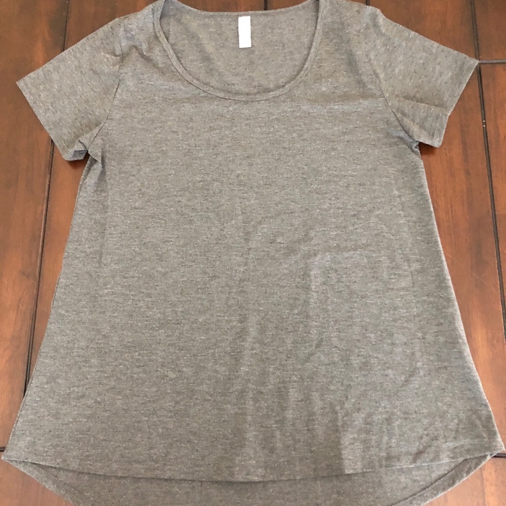 Lularoe Classic T-shirt